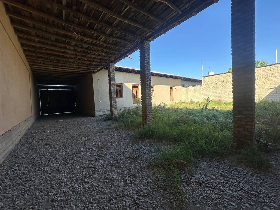 Срочно сотилади таййор уй жой 8 хона  7.5 сотих