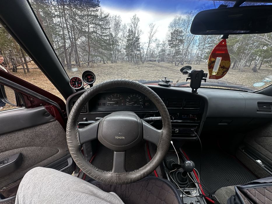 Продам Джипа Toyota 4 Runner N130