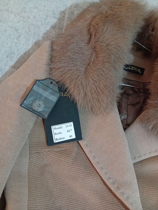 Женское пальто от коллекции бренда "Azra" brendi ayollar paltosi