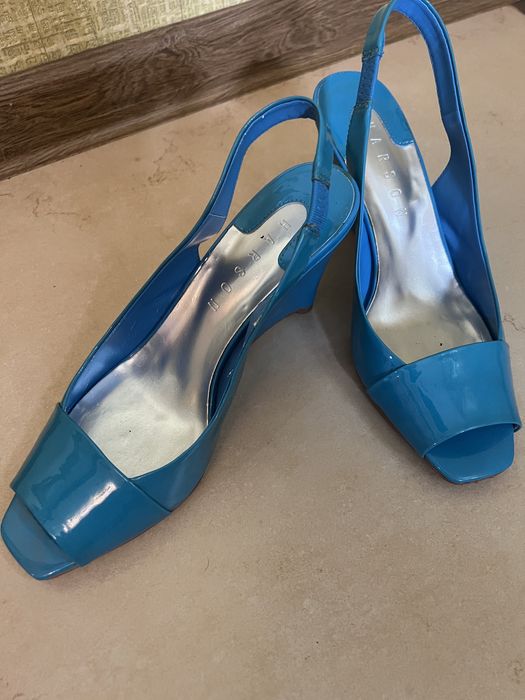 Продам обувь