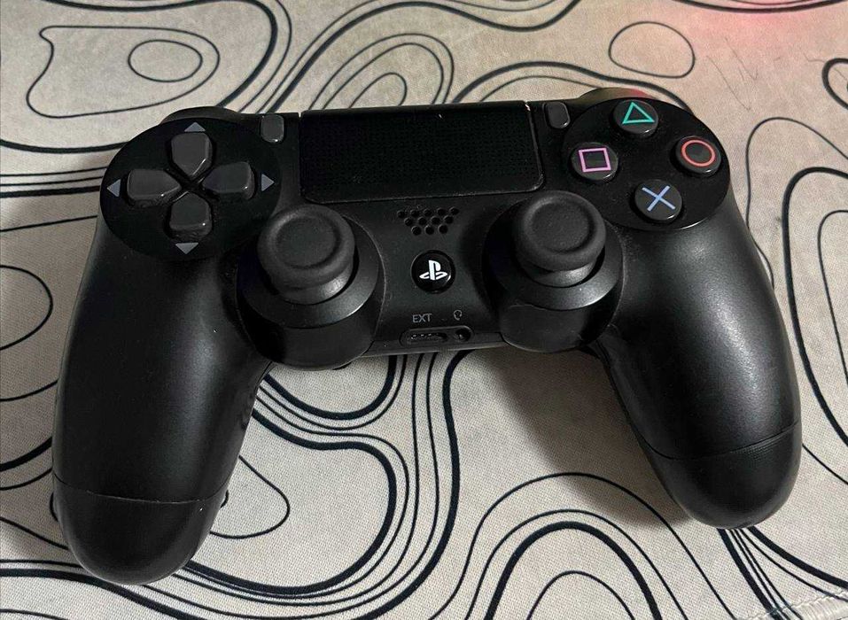 Продам DualShock 4