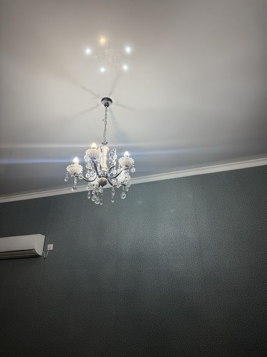 Люстра, б/у 2 люстра багасы 500