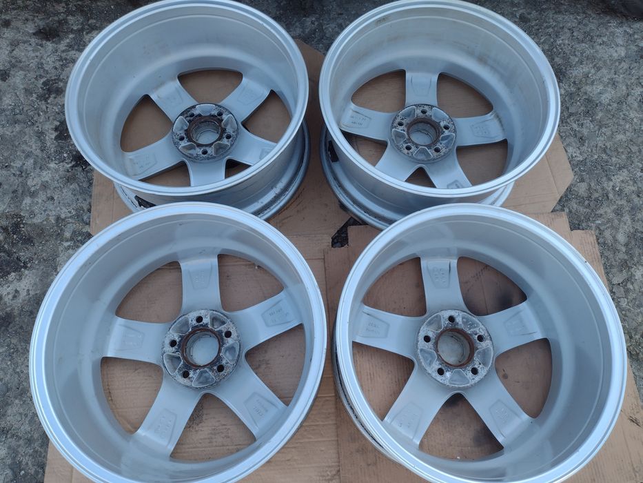 Почти нови Rial 18-5x114.3 ET45 8j Hyundai Santa Fe