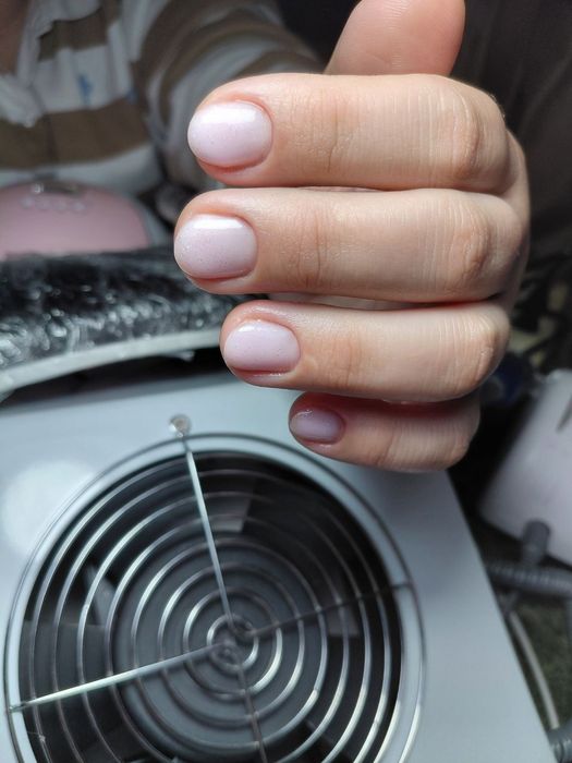 Маникюр. Принимаю в салоне