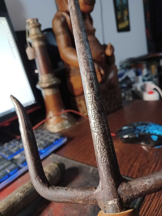 Arma vintage de lupta Sai