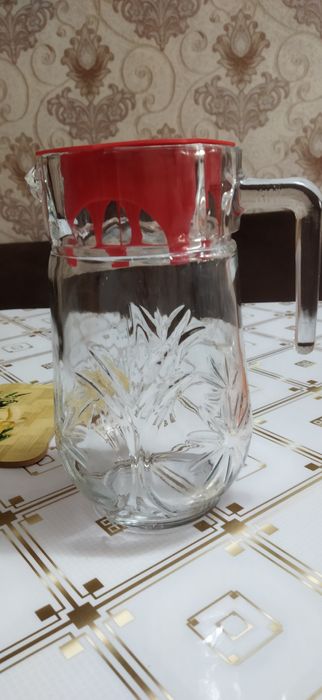 Графин в хорошем состоянии