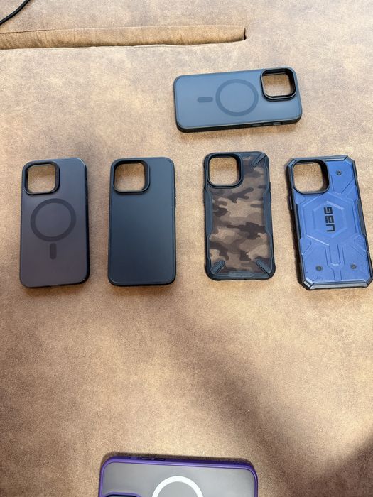 Iphone 14 pro max -Uag ,spigen,Esr hololock ,benks