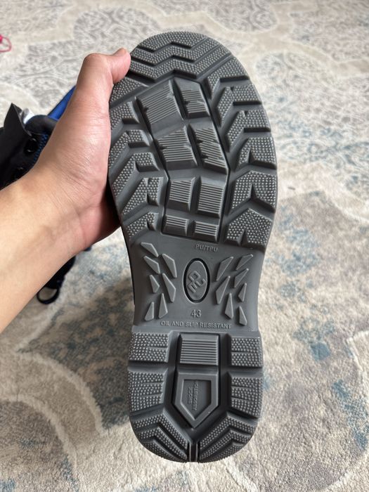 Продам Спецобувь 43 размер