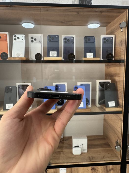 iPhone 15