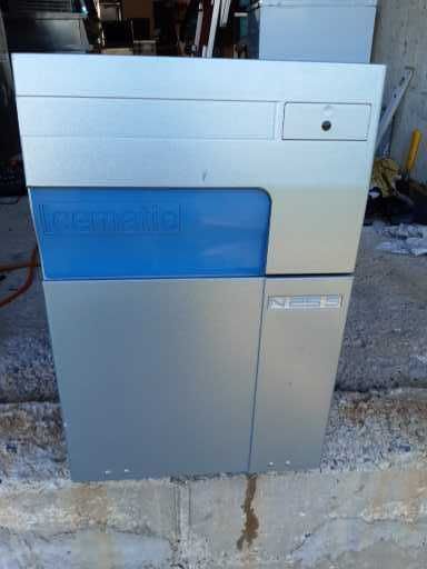 Професионален Ледогенератор HOSHIZAKI IM30