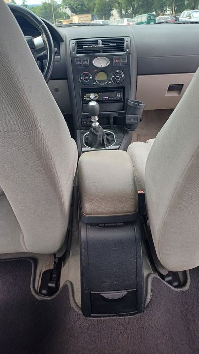 Ford Mondeo Chiya	2.0 16V TDCi  115 к.с.- дизел 12.2001г.