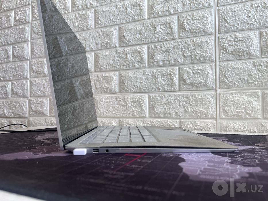 Surface Laptop - USA, 2k экран, i7, 8/256