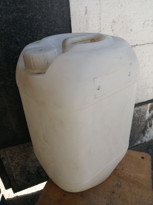 Продам канистры нерж. алюмин. Пластик