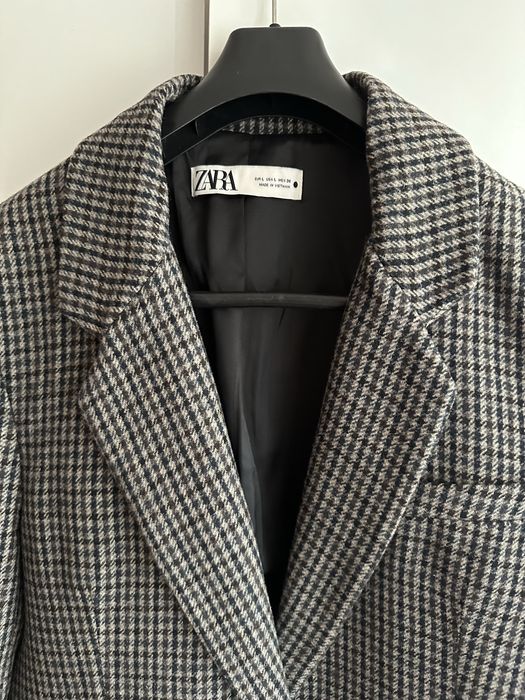 Сако с вълна на Zara