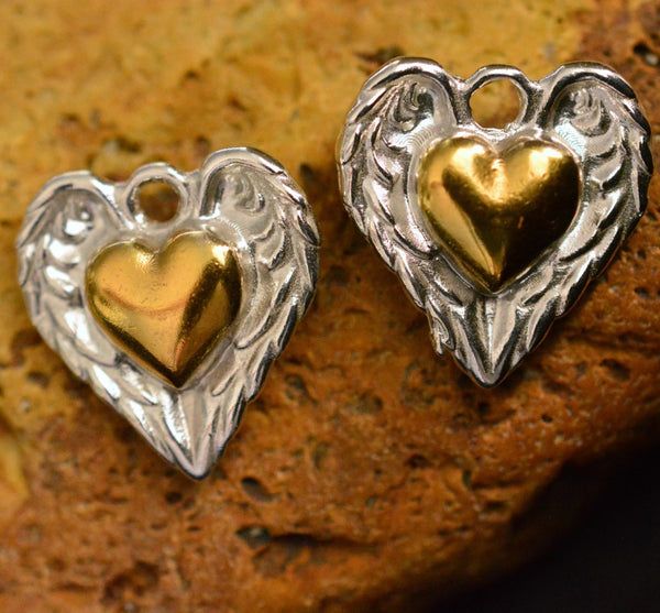 Сребърен медальон 925 със златен акцент – Сърце с ангелски крила