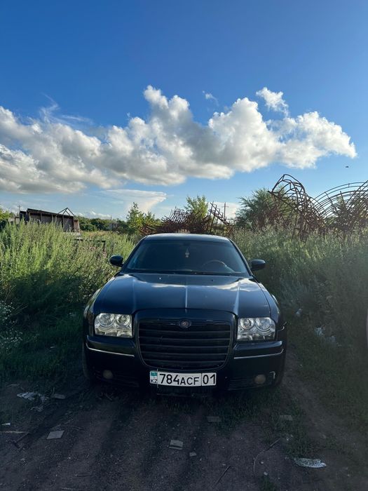 Chrysler 300c  продам