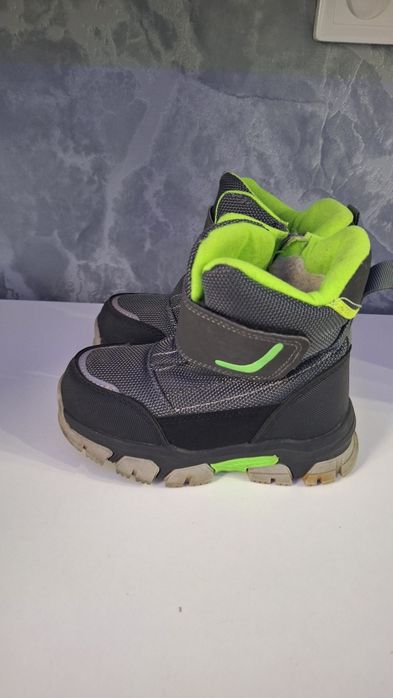 Продам сапоги детские для мальчика.