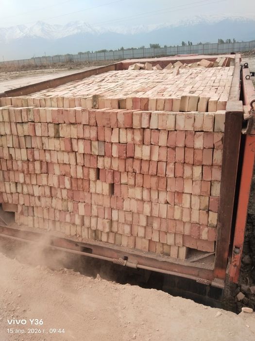 Кирпичи с доставкой