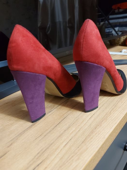 Обувь женская 100 000