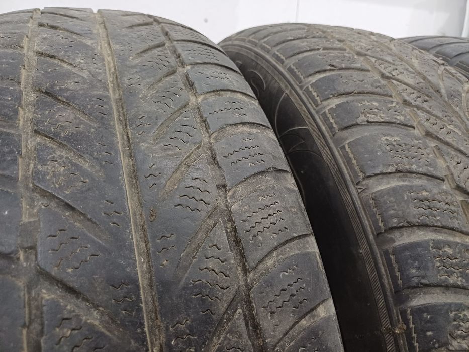 Шины 195/65 R15 MAXXIS комплект.