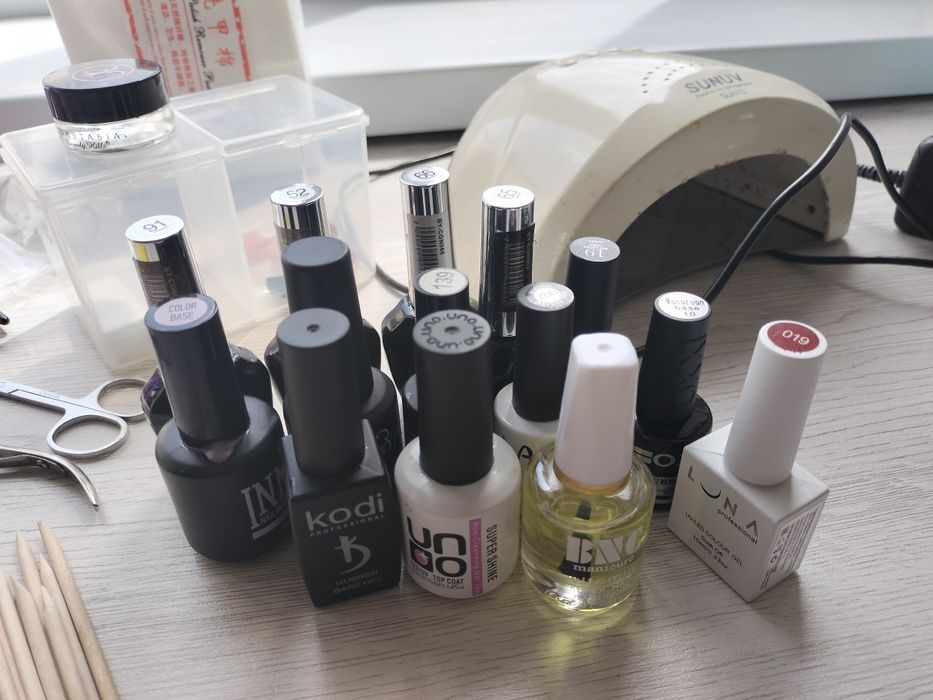 продам набор для маникюра.