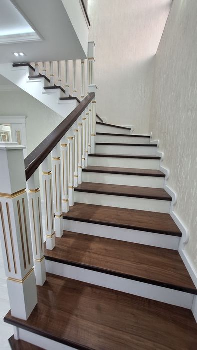 * СЕРГЕЛИ БЕРУНИЙ 5 Хона + 2 Холл +  Кухня 1.6 Соток Продаётся Участка