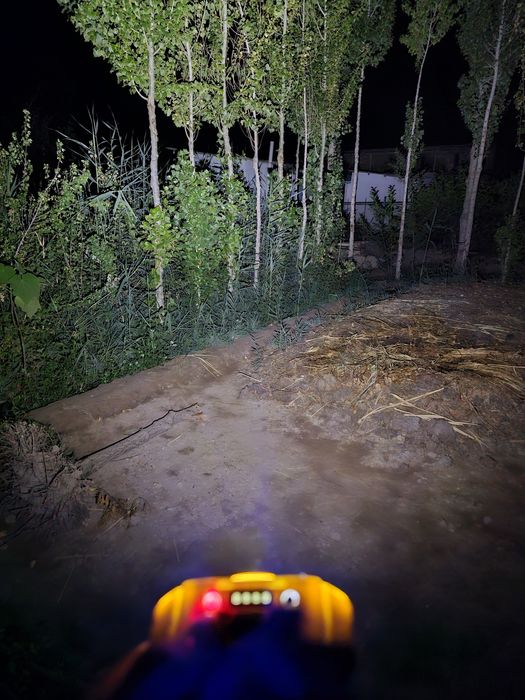 Фонарик сатылады.