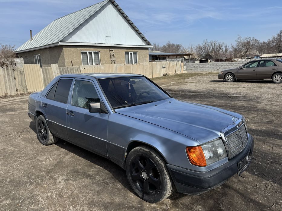 Мерс 124 в хорошем состояние