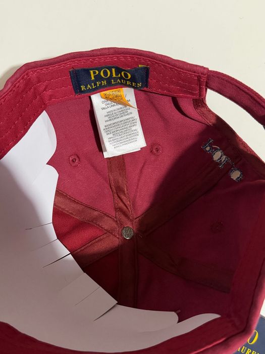 Șapca polo roșie !noua!