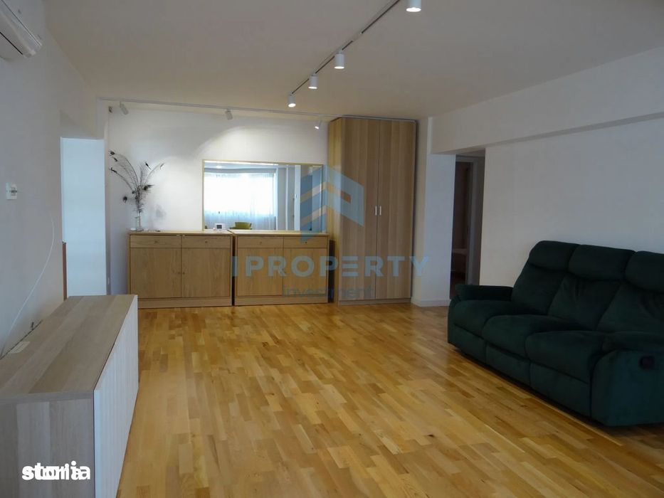 Apartament cu 3 Camere in zona Decebal cu loc de parcare