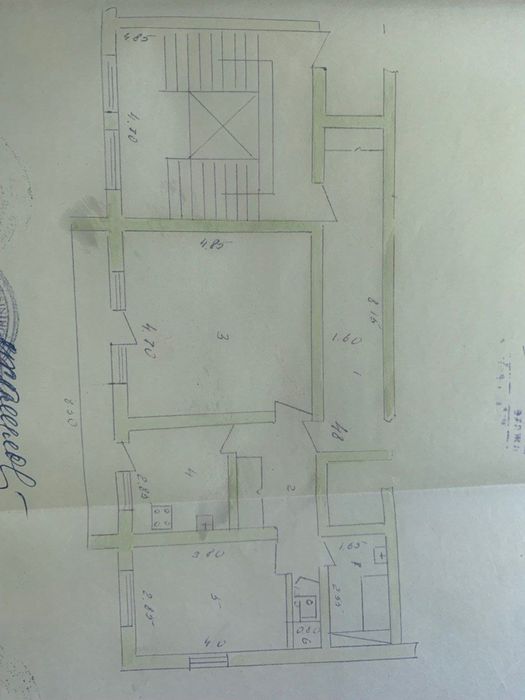 Срочно продаётся квартира Мирабадский р-н Куйлюк массив 4 2/7/9