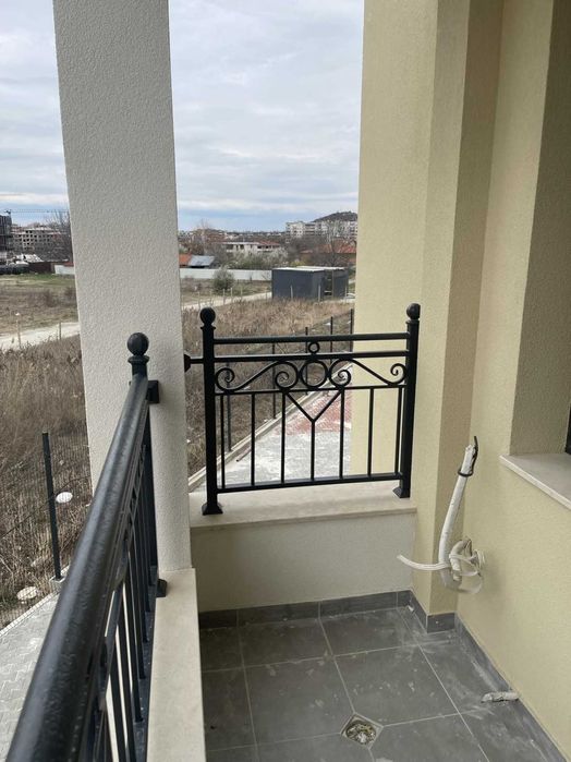 Продава се Тристаен апартамент в Пловдив, Остромила - 95 кв.м за 1790 €/кв.м - Снимка #12