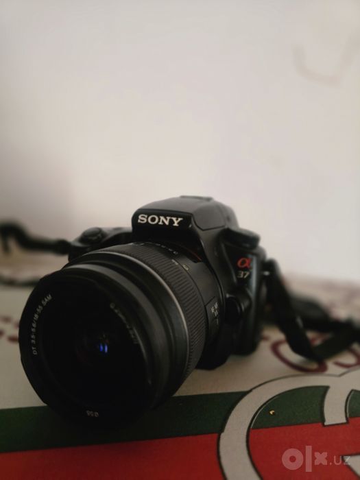 Продам надежную зеркальную камеру Sony Alpha SLT-A37 Made in Japan