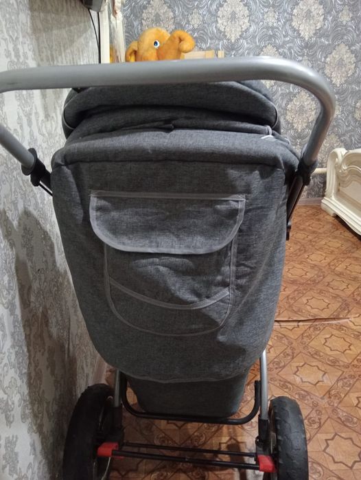 Срочно продам коляску