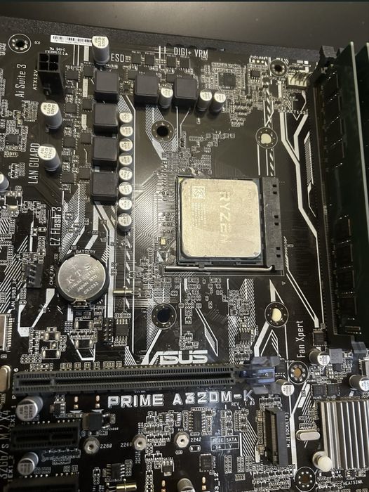 PC GAMING RYZEN 5 3400G with Vega 11