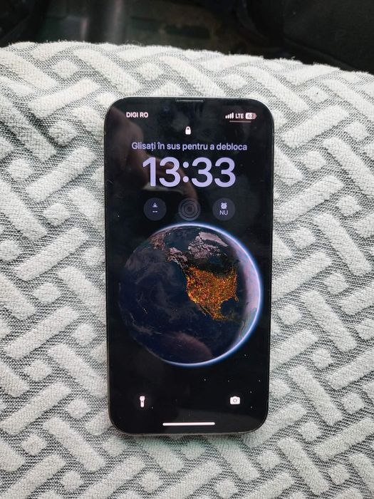 Vând iPhone 13 Pro impecabil