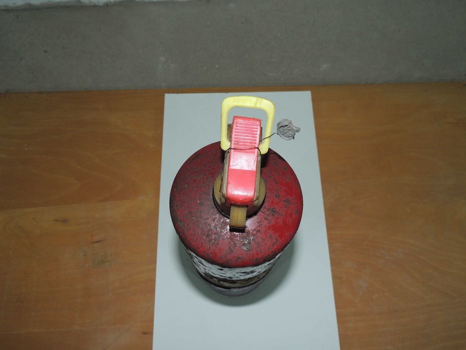 Маслен филтър SM142, M20X1,5.  2 кг. Прахов пожарогасител Ятрус 2