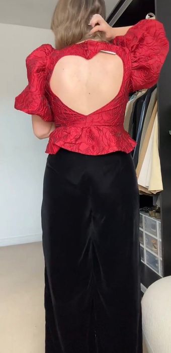Top elegant cu maneci bufante, nou, cu eticheta