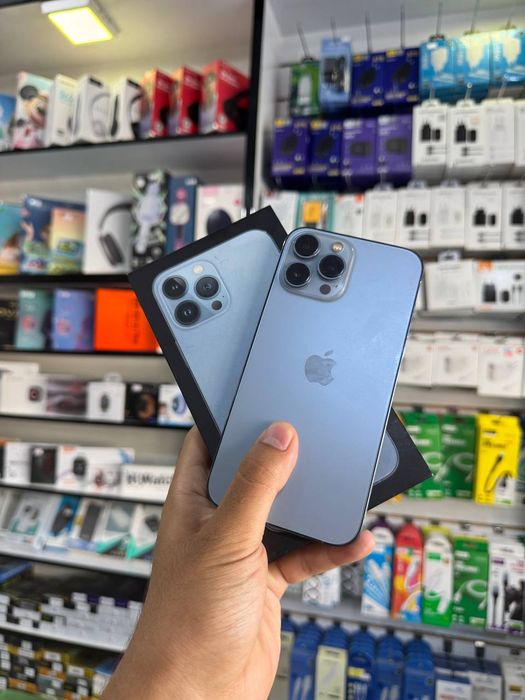 Iphone 13 pro max blue