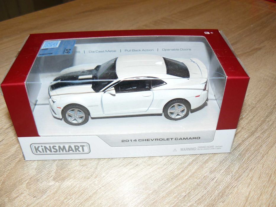 Macheta Auto De Colectie CHEVROLET CAMARO Scara 1:38,Noua Kinsmart