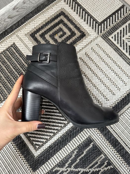 Демисезонные сапожки.