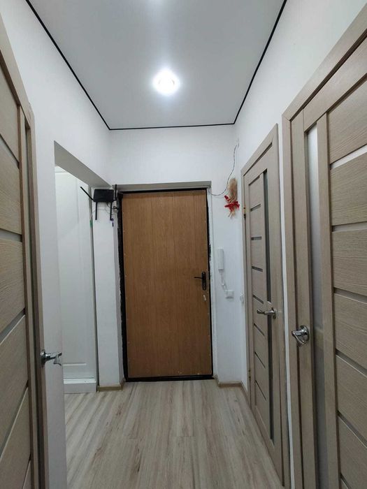 Есіктер , жағдайы жақсы