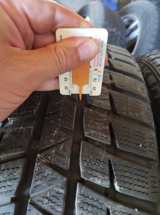 215/45/18 Falken