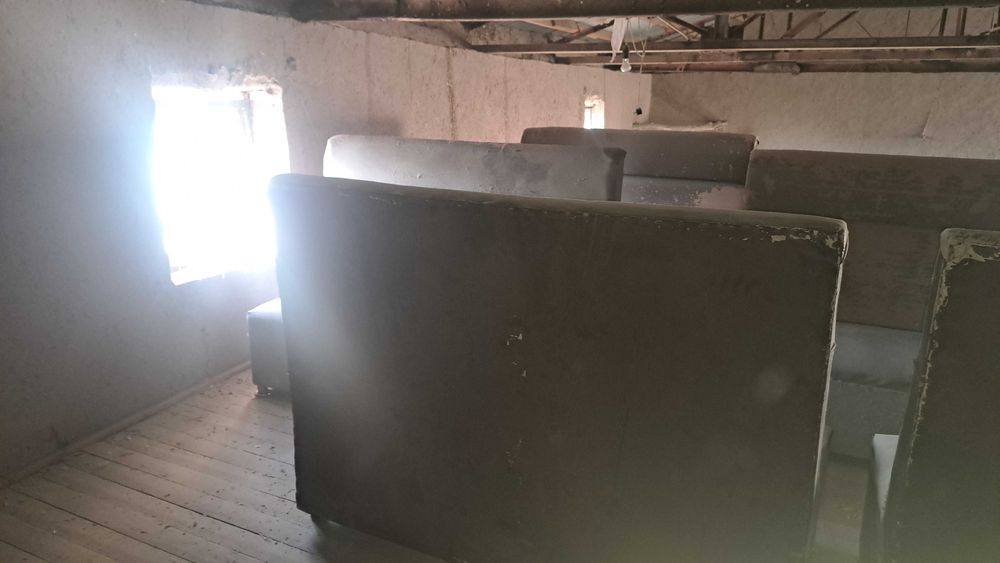 Choyxona divanlari sotiladi