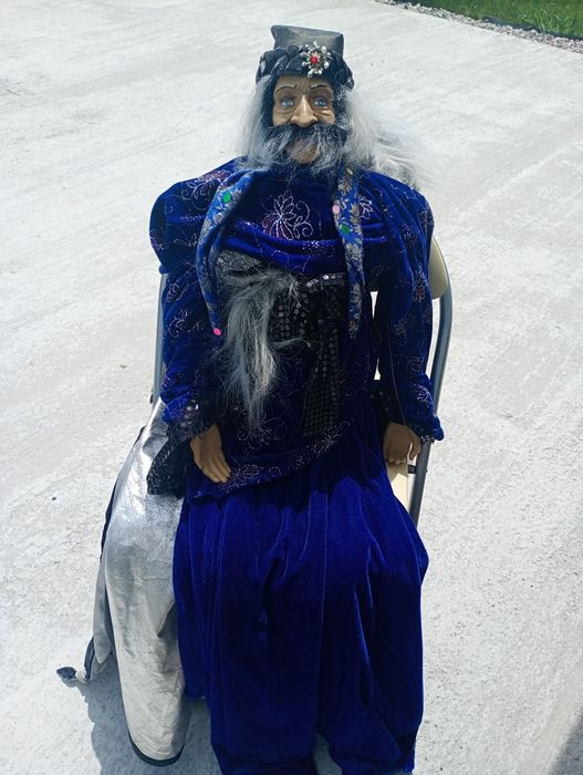 Păpușă /Marioneta profesionala de teatru cu costum de epoca