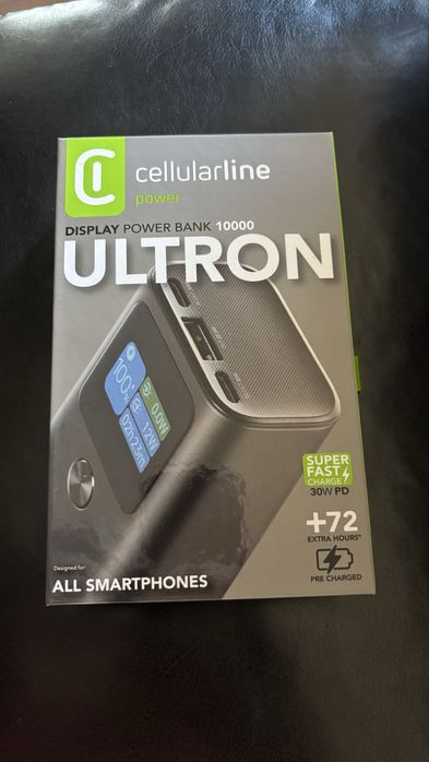 Външна батерия CELLULAR LINE ULTRON LCD дисплей 30w 10000mah