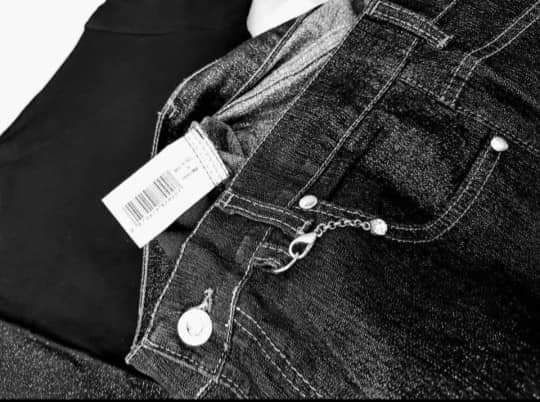 Compleu Oviesse/Italia/jeans+bluza,insertii fir lurex