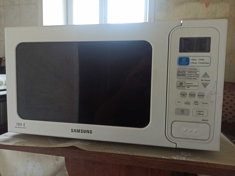 Микроволновка Samsung