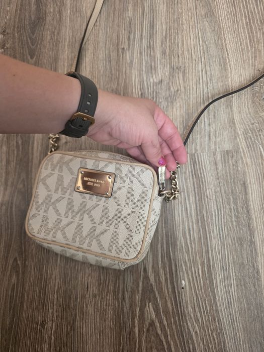 moschino раници  Mishel Kors