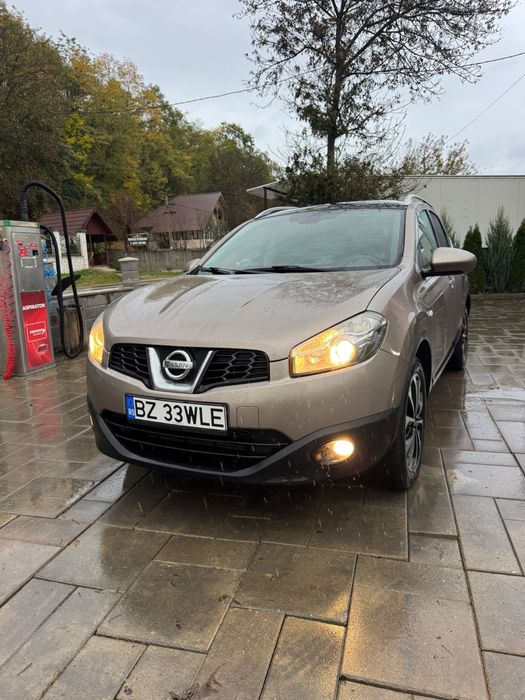 Nissan Qashqai+2
